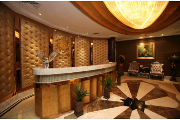 溪水潺潺，茶香四溢，养生之旅从这里开始